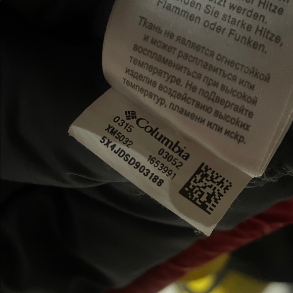 Columbia Red Puffer Jacket - Picture 7 of 7